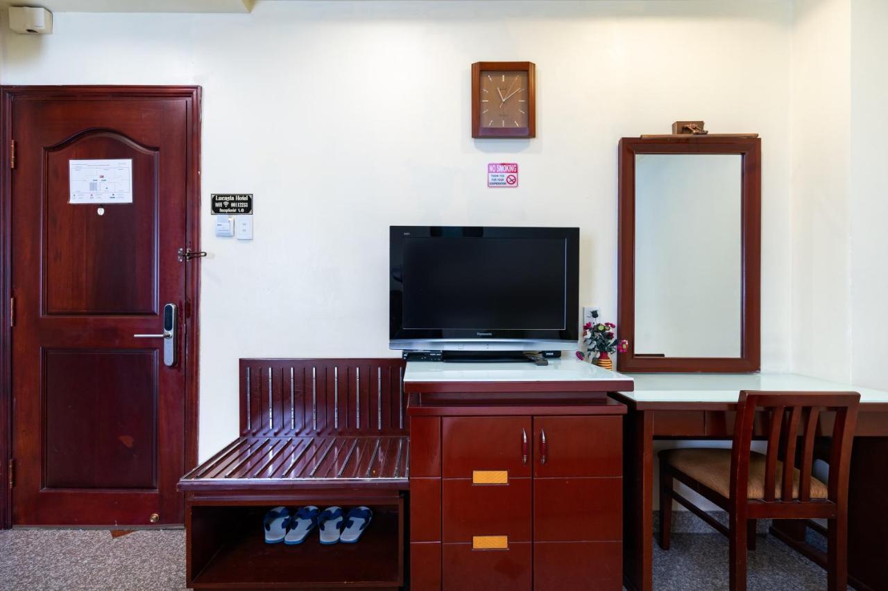Lucasta Saigon Hotel Хошимін Екстер'єр фото