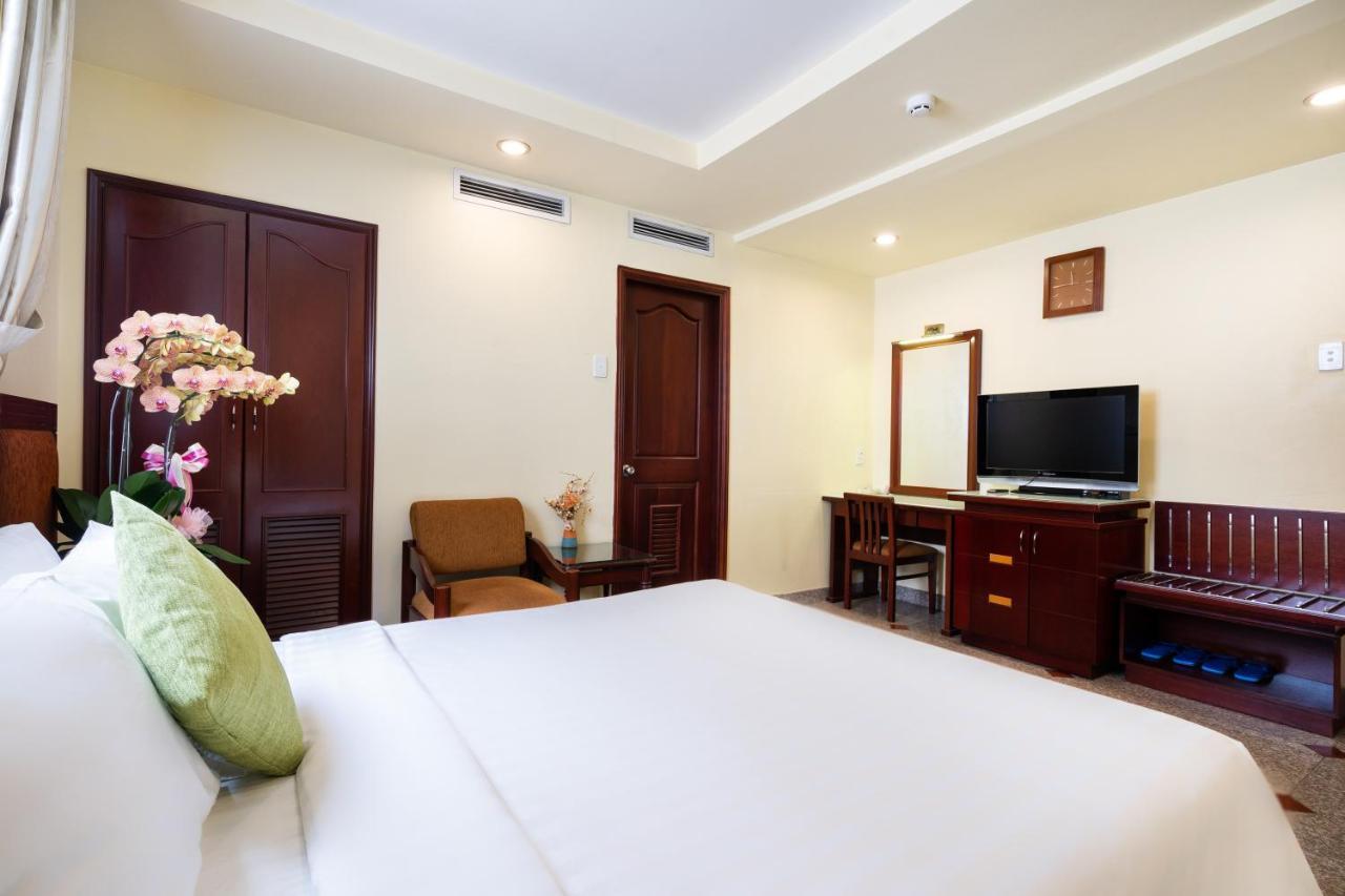 Lucasta Saigon Hotel Хошимін Екстер'єр фото