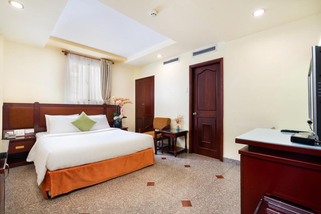 Lucasta Saigon Hotel Хошимін Екстер'єр фото