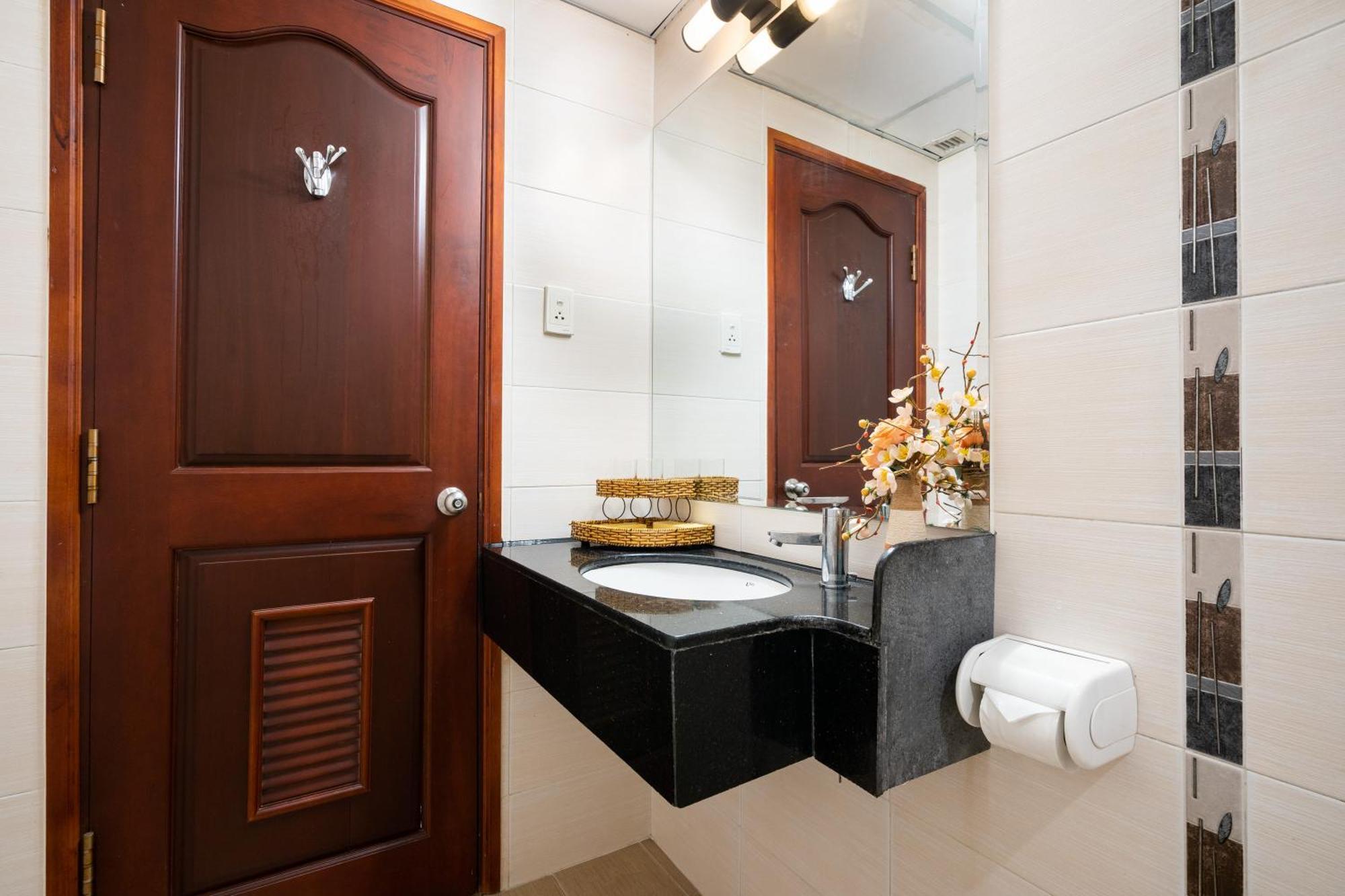 Lucasta Saigon Hotel Хошимін Екстер'єр фото